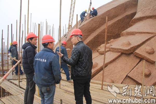 現(xiàn)全球最大關(guān)公青銅雕像，目測(cè)宇達(dá)施工（圖）