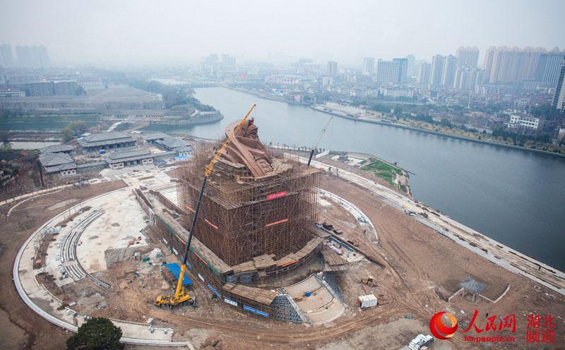 現(xiàn)全球最大關(guān)公青銅雕像，目測(cè)宇達(dá)施工（圖）