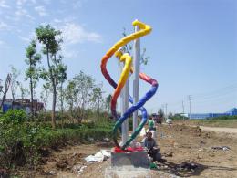 hj1738 不銹鋼雕塑-針線之魅_青島國際服裝城不銹鋼雕塑、石雕、玻璃鋼雕塑_濱州宏景雕塑有限公司